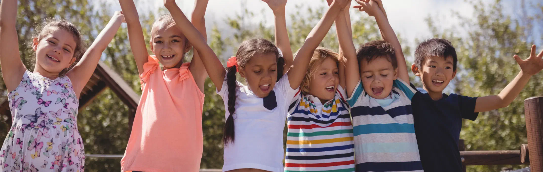 Niños felices de fondo